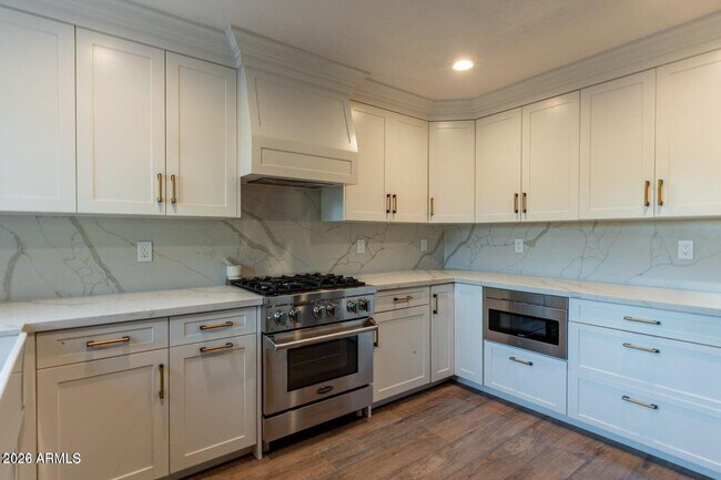 Building Photo - 16223 N 10th Ave