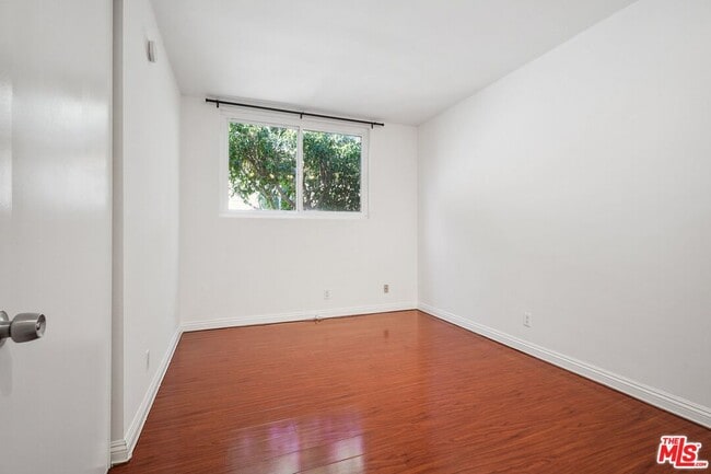 Building Photo - 1133 22nd St