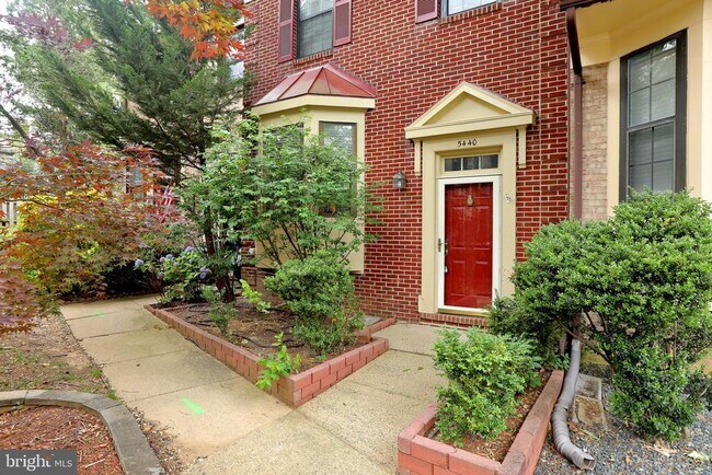 Building Photo - 5440 Barrister Pl