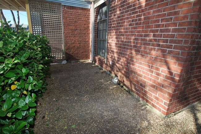 Building Photo - 3100 75th St