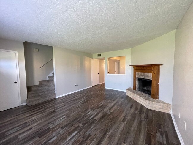 Building Photo - 2700 N 16th St