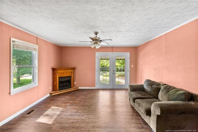 Building Photo - 2815 Skycrest Dr