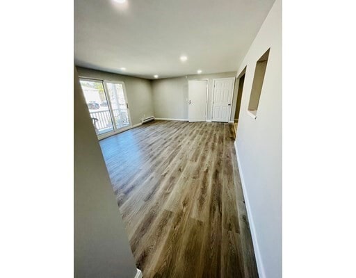 Building Photo - 451 School St