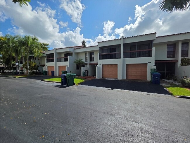 Primary Photo - 6509 Racquet Club Dr