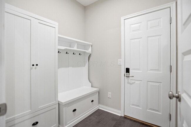 Building Photo - 254 Harness Way