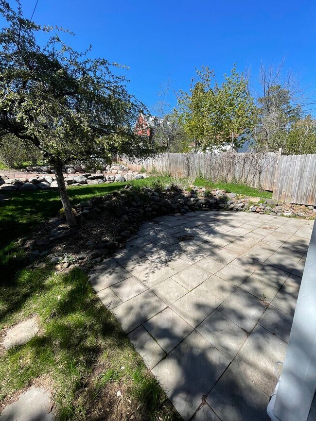 Building Photo - Available Sept 3! - Beautiful 4 Bed 3 Bath