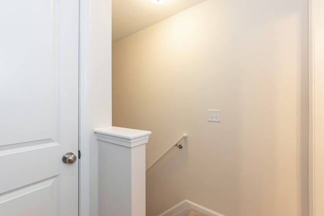 Building Photo - Move In Ready Lillington Home!