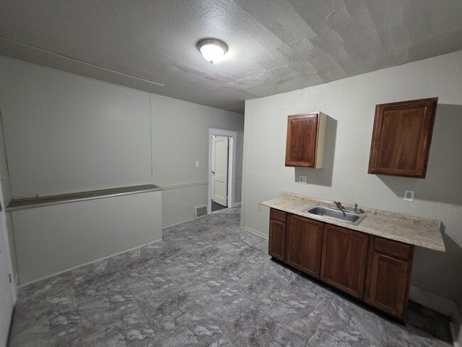 Building Photo - 3491 Garland St