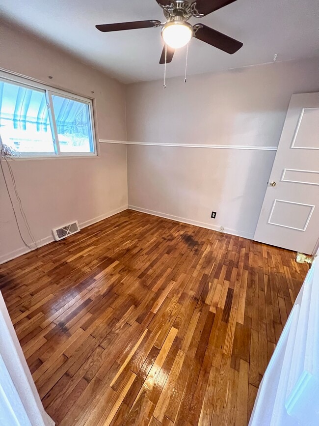 Building Photo - 3726 Christiansen Rd