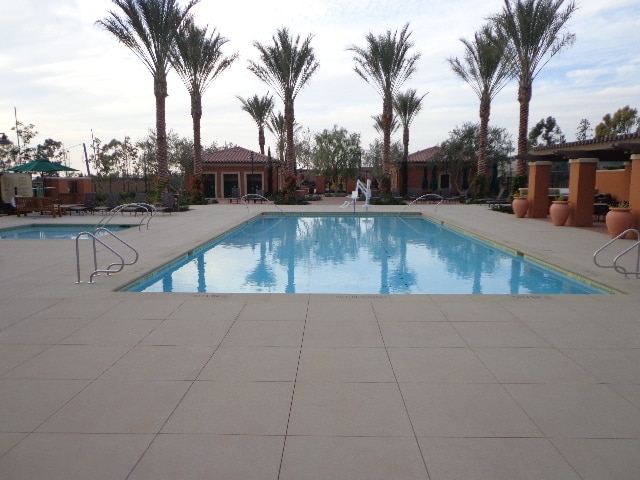 Building Photo - Amazing 4 Bedroom/3.5 Bathroom Townhome