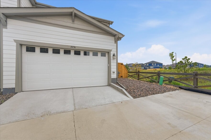 Building Photo - 14136 Blue Heart Ct