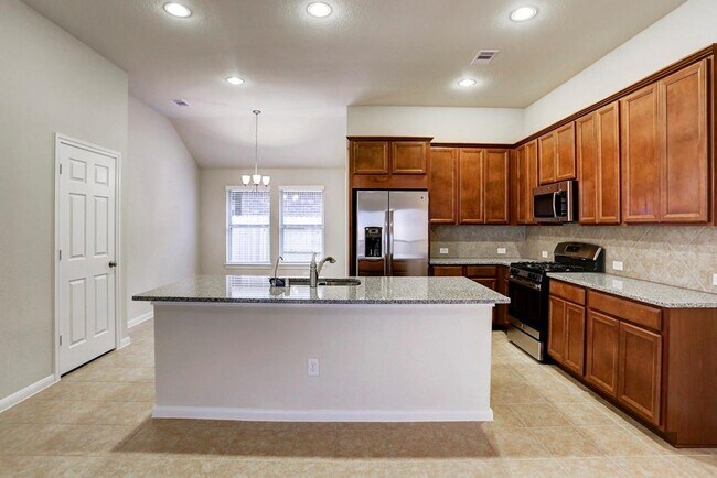 Building Photo - 17303 Verde Park Ln
