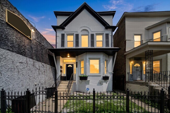 Building Photo - 1915 Asbury Ave