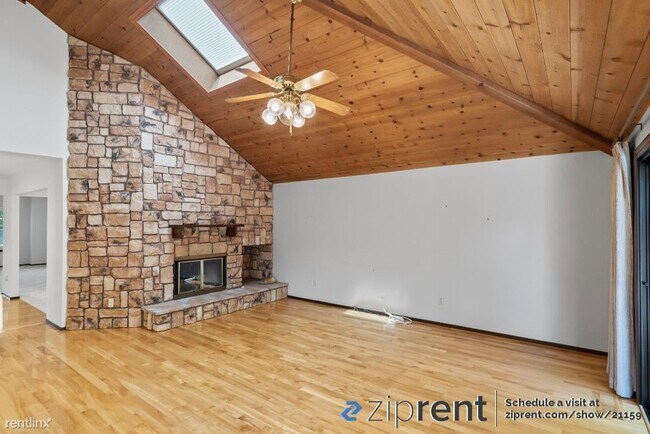 Building Photo - 4 br, 2 bath House - 1098 Foxhurst Way, Sa...