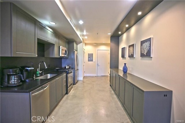 Building Photo - 133 S Los Robles Ave