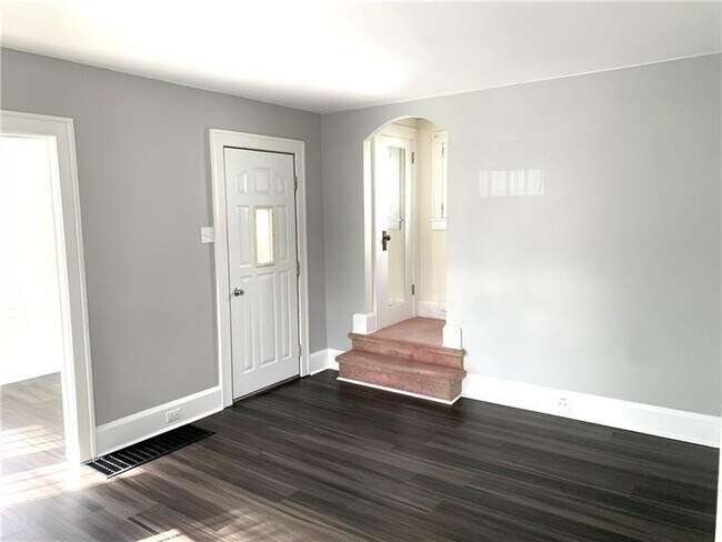 Building Photo - 3506 8th Ave