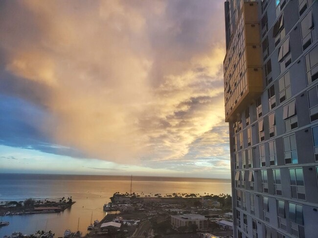 Building Photo - Ke Kilohana - Enjoy amazing views from thi...