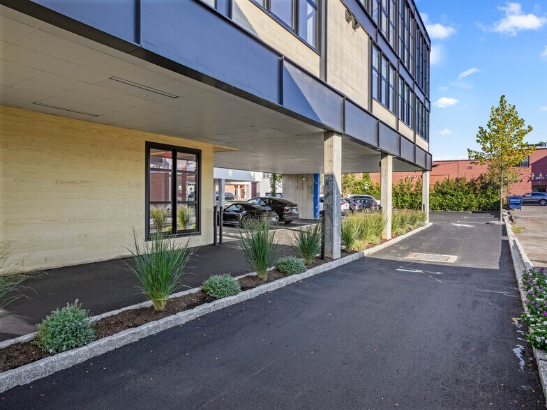 Building Photo - 116 Sherman St