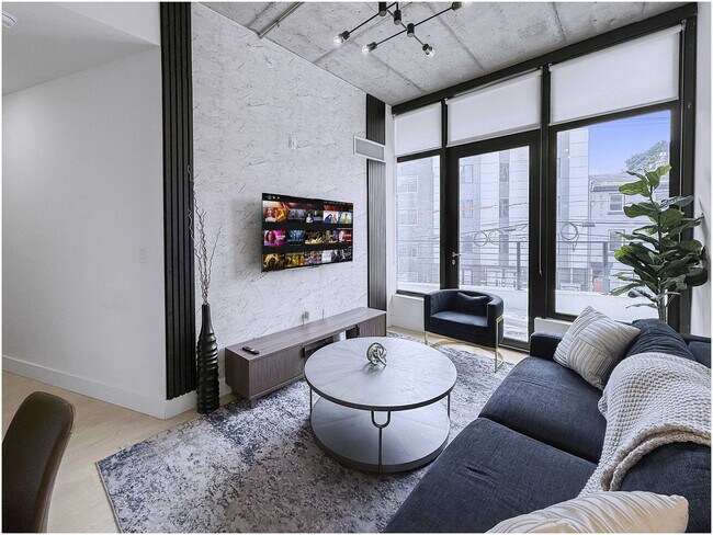 Primary Photo - 1247 N 2nd St