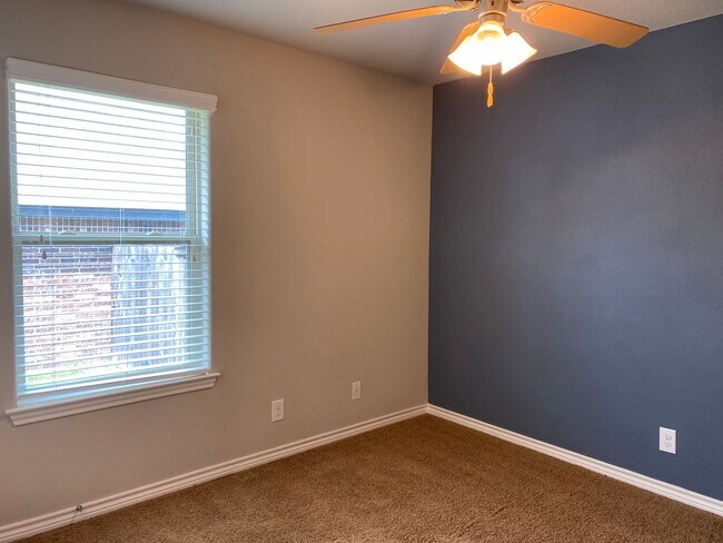 Building Photo - 5 BEDROOM, BELTON ISD