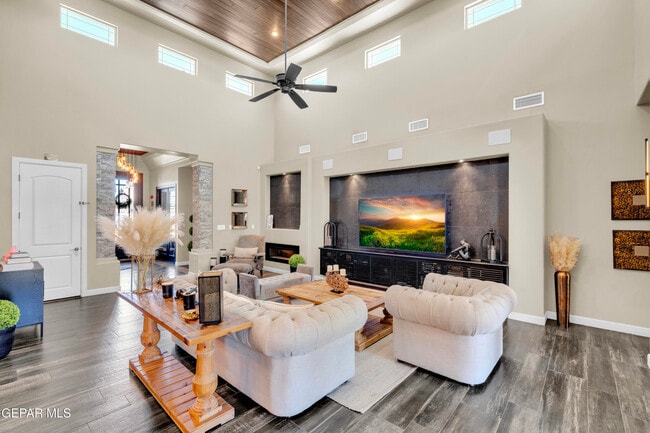 Building Photo - 14812 Long Shadow Ave