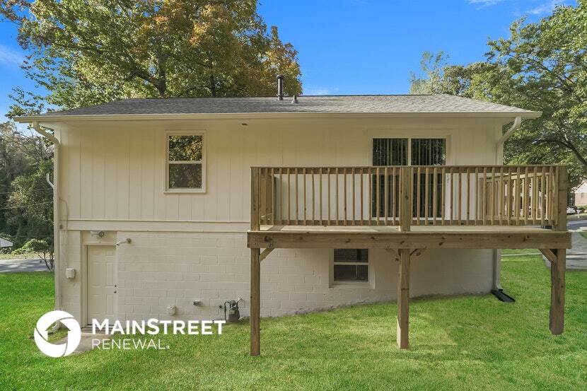 Building Photo - 1322 Green Cir Dr