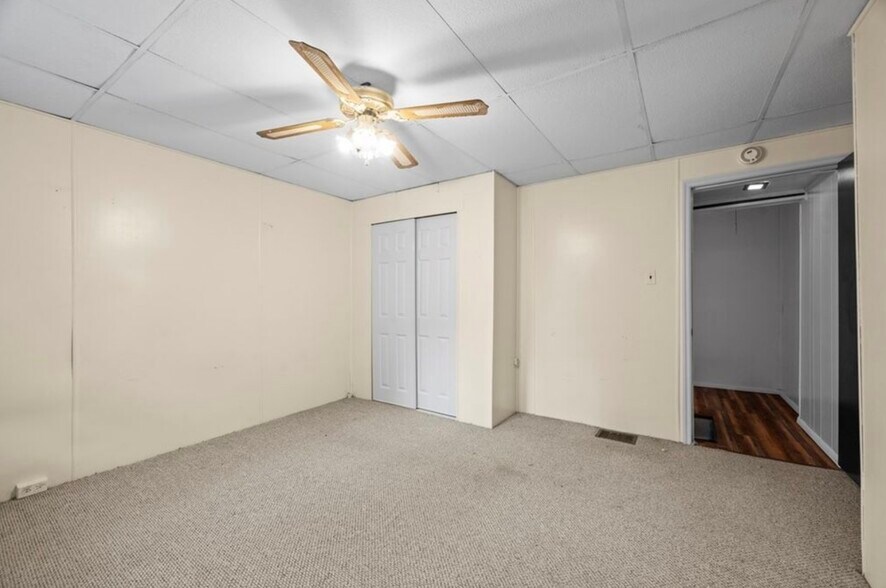 Building Photo - 4829 Hatfield St