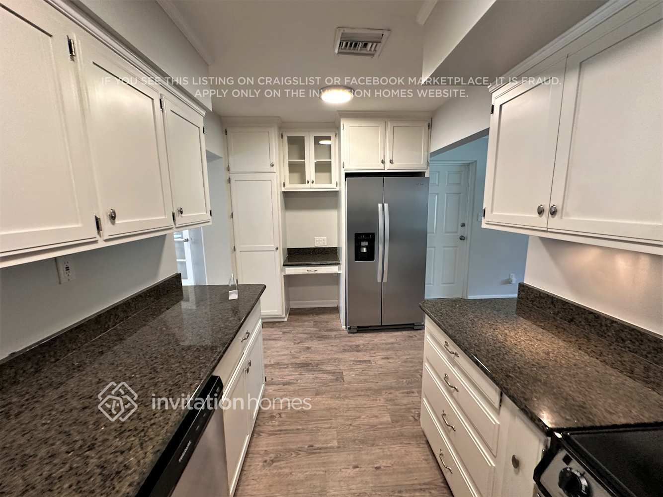 Building Photo - 705 Carvell Dr