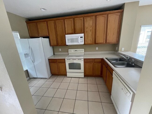 Building Photo - 3468 Wilshire Way Rd