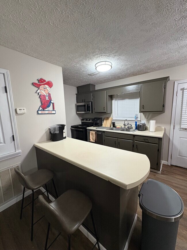 Building Photo - 3 Co Rd 2017