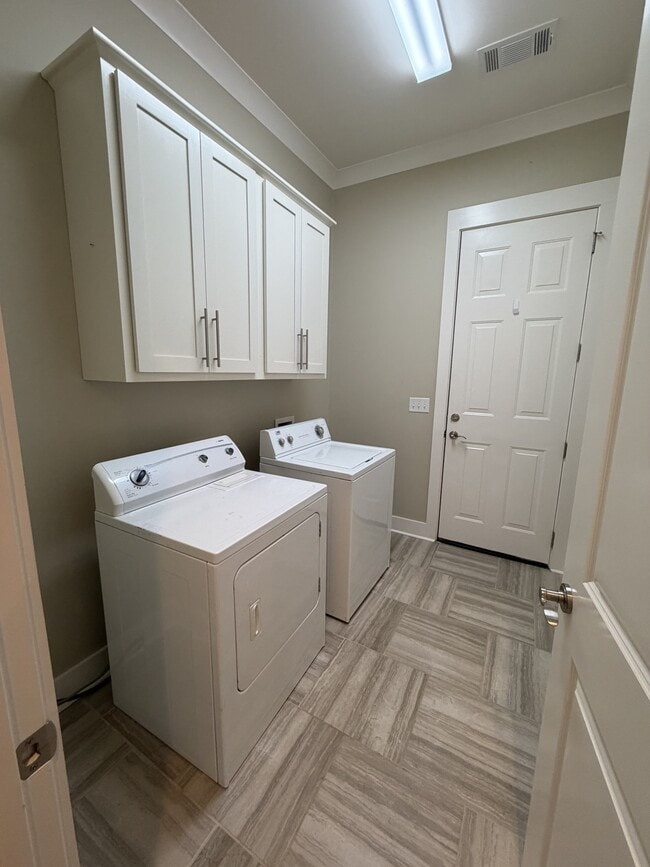 Building Photo - 117 Fern Cove