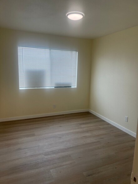 Building Photo - 1127 Acadia Pl