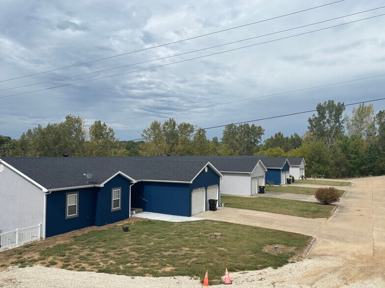 Building Photo - 1406 Windcrest Ct