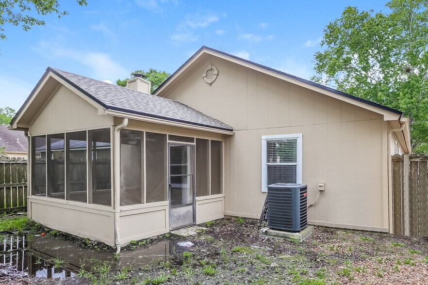 Building Photo - 8327 Argyle Corners Ct