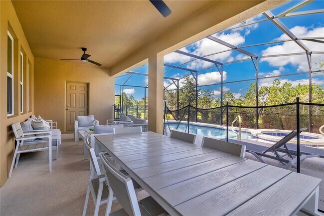 Building Photo - 7699 Oakmoss Loop