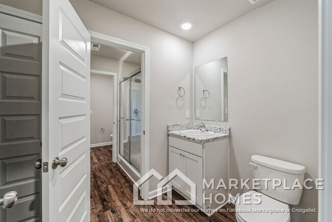 Building Photo - 4022 Ryan Dr SW