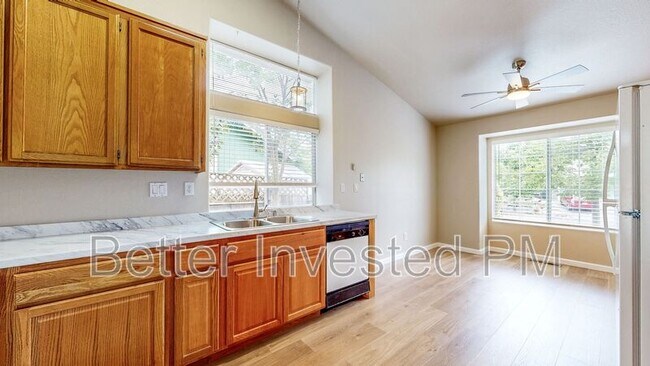 Building Photo - 2328 Providence Ct