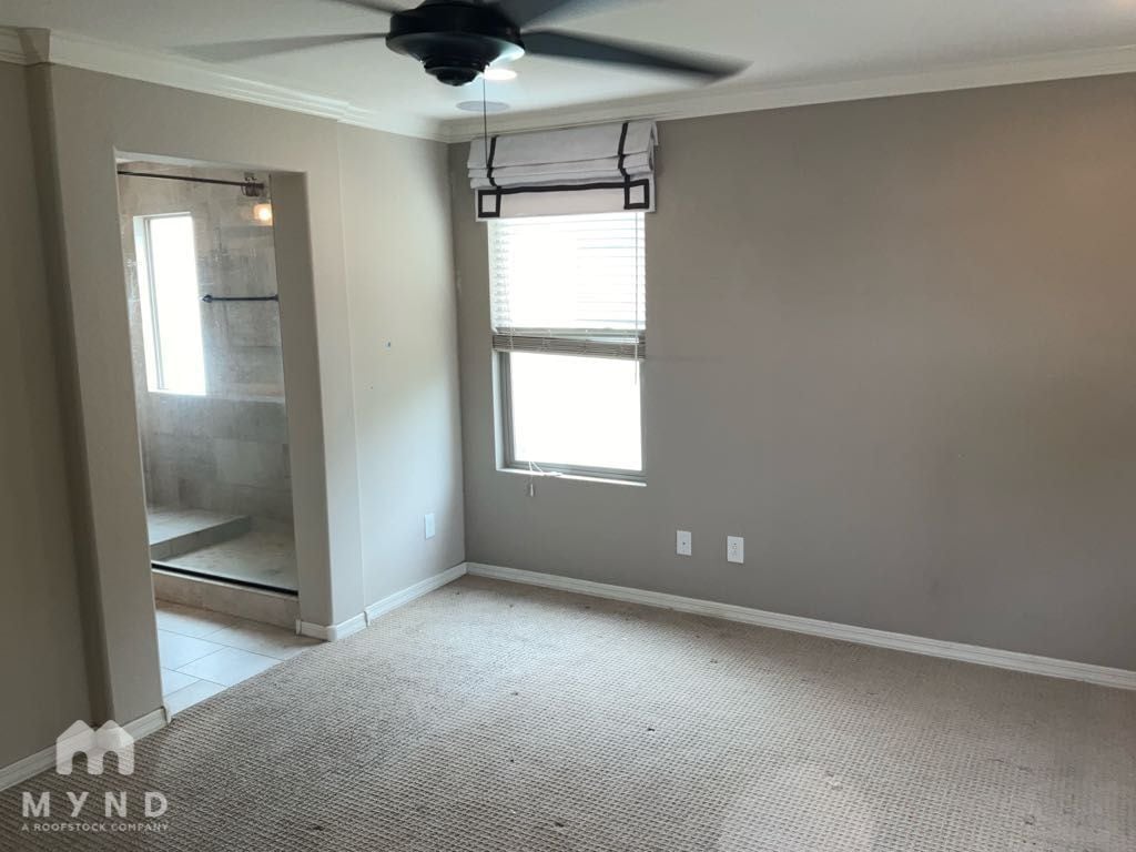 Building Photo - 9430 S 34th Ln