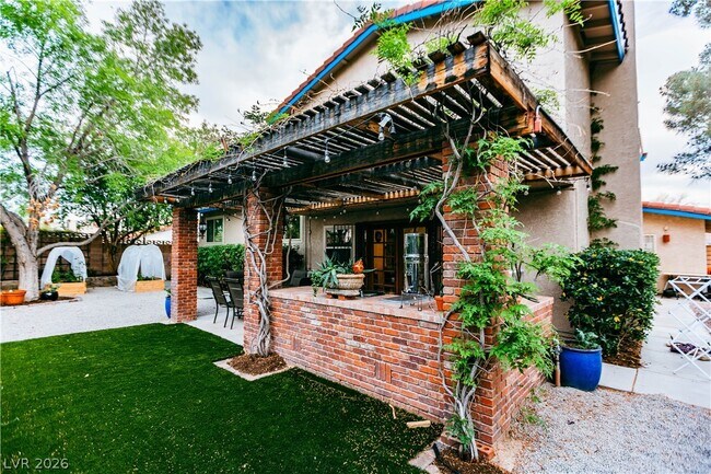 Building Photo - 8908 Silvagni Dr