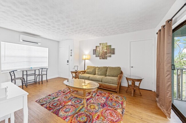 Building Photo - 141 California Ave