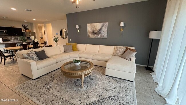 Building Photo - 30998 W Earll Dr