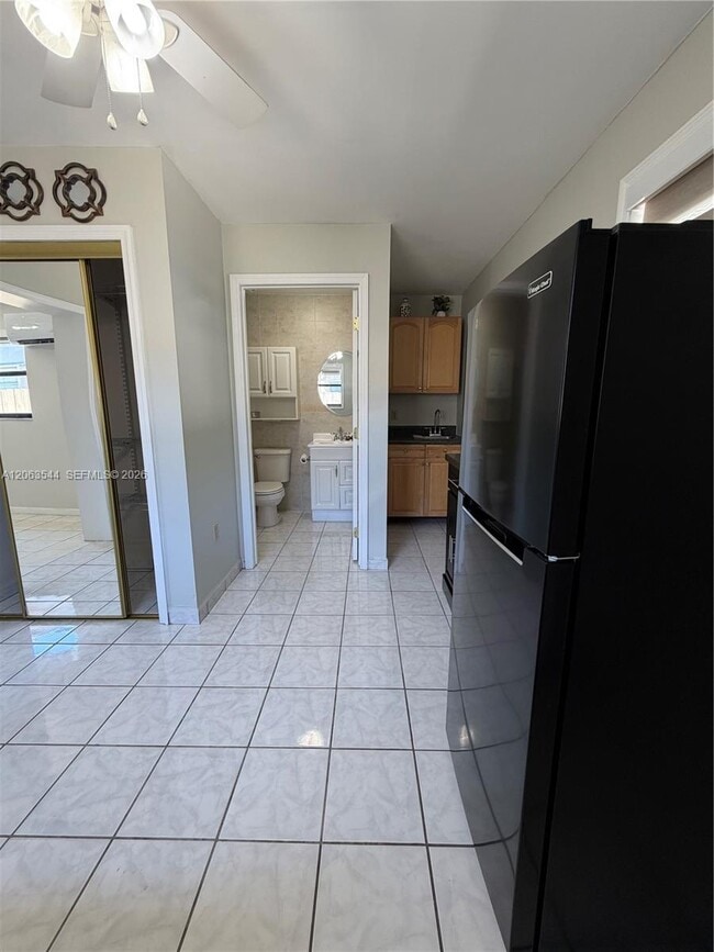 Building Photo - 10903 SW 146th Ct