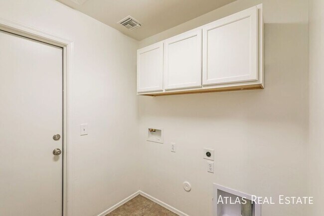 Building Photo - 4133 E Shadow Branch Dr