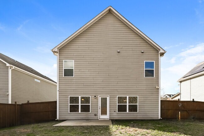 Building Photo - 194 Renford Rd