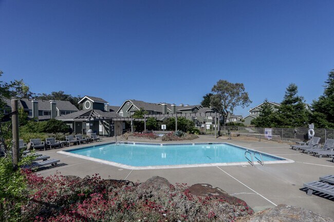 Building Photo - 3BR/3BA Pet-Friendly Village In The Park Townhome with Pool & 2-Car Garage | YouTube Tour