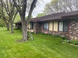 Building Photo - Croswell Country Manor - 62+ Senior Community