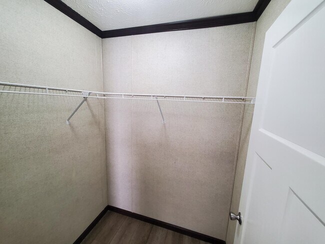 Building Photo - 24 Canary Hill Dr