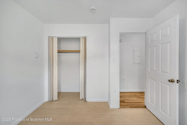 Building Photo - 1213 Lori Dr