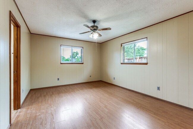 Building Photo - BEAUTIFUL 3-BEDROOM HOME IN LAKEWOOD SHADOW, NEW BRAUNFELS