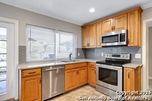 Building Photo - 9614 Gold Dust St